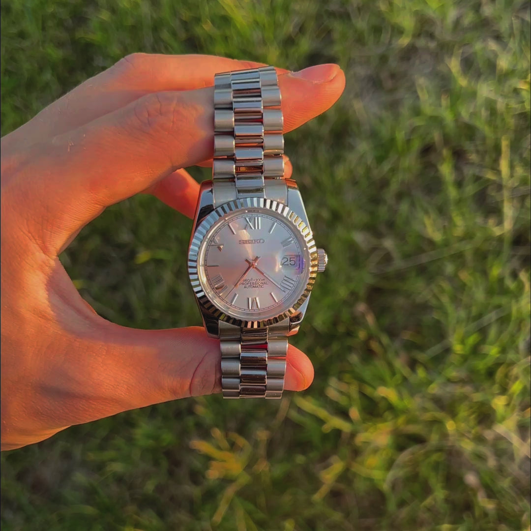 SEIKOJUST WHITE ROMAN