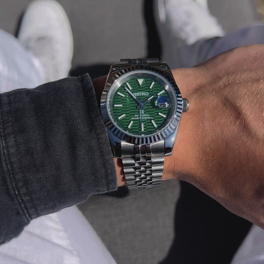 SEIKOJUST GREEN MOTIF